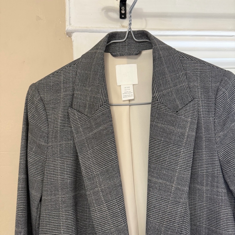 H&M Classic Gray Plaid Blazer